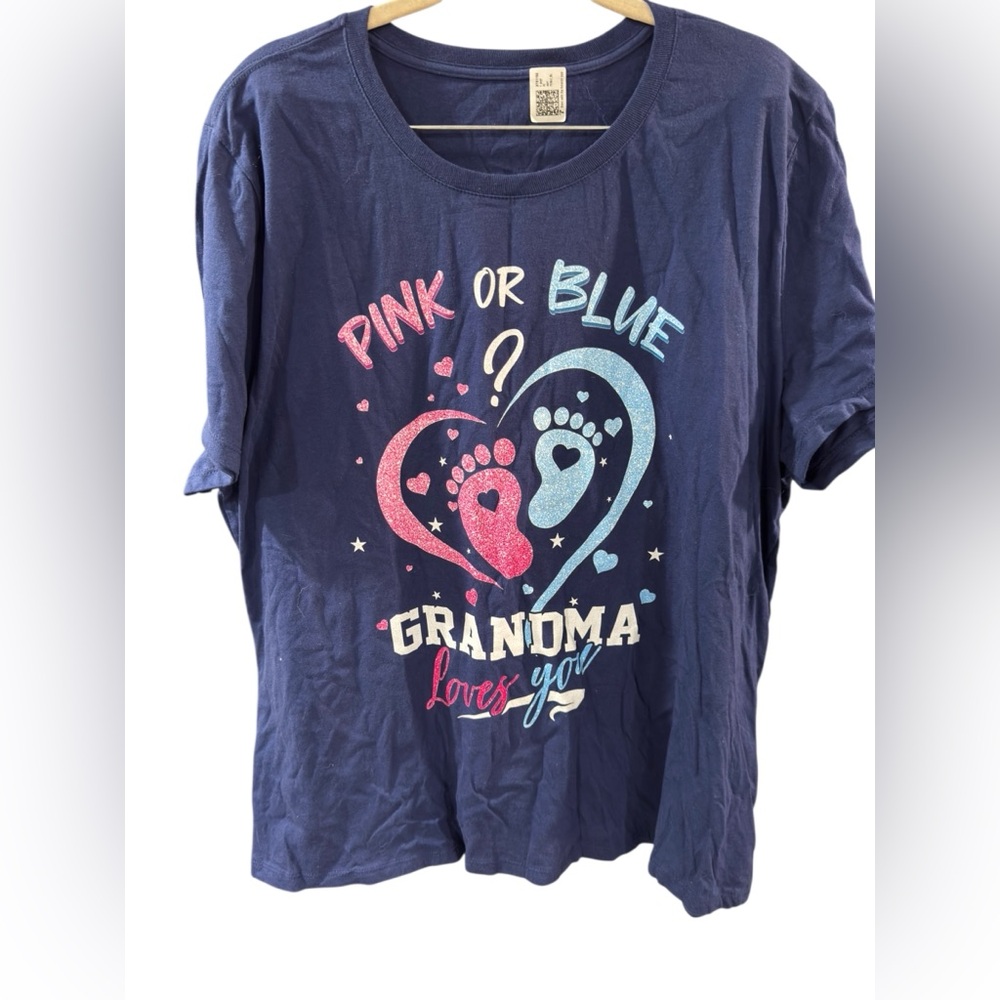 Grandma Gender Reveal Graphic T-Shirt‎